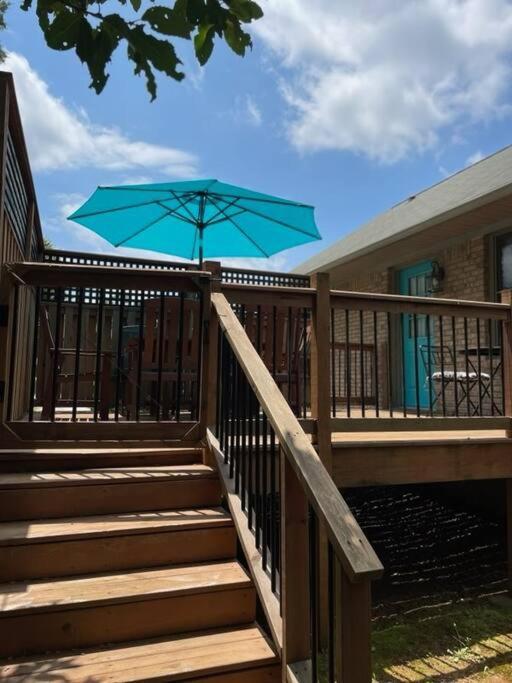 Modern Home Steps To Historic Downtown Salisbury Exterior foto